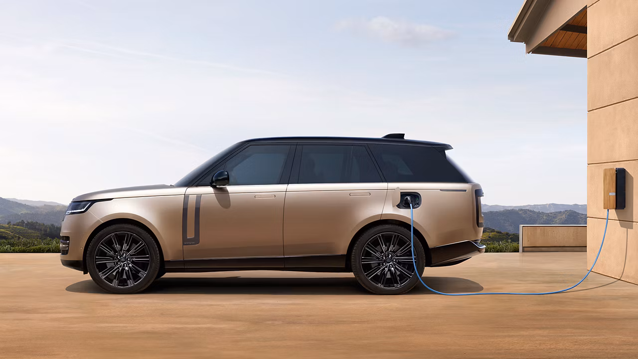 Jaguar Land Rover: reaching younger consumers through social